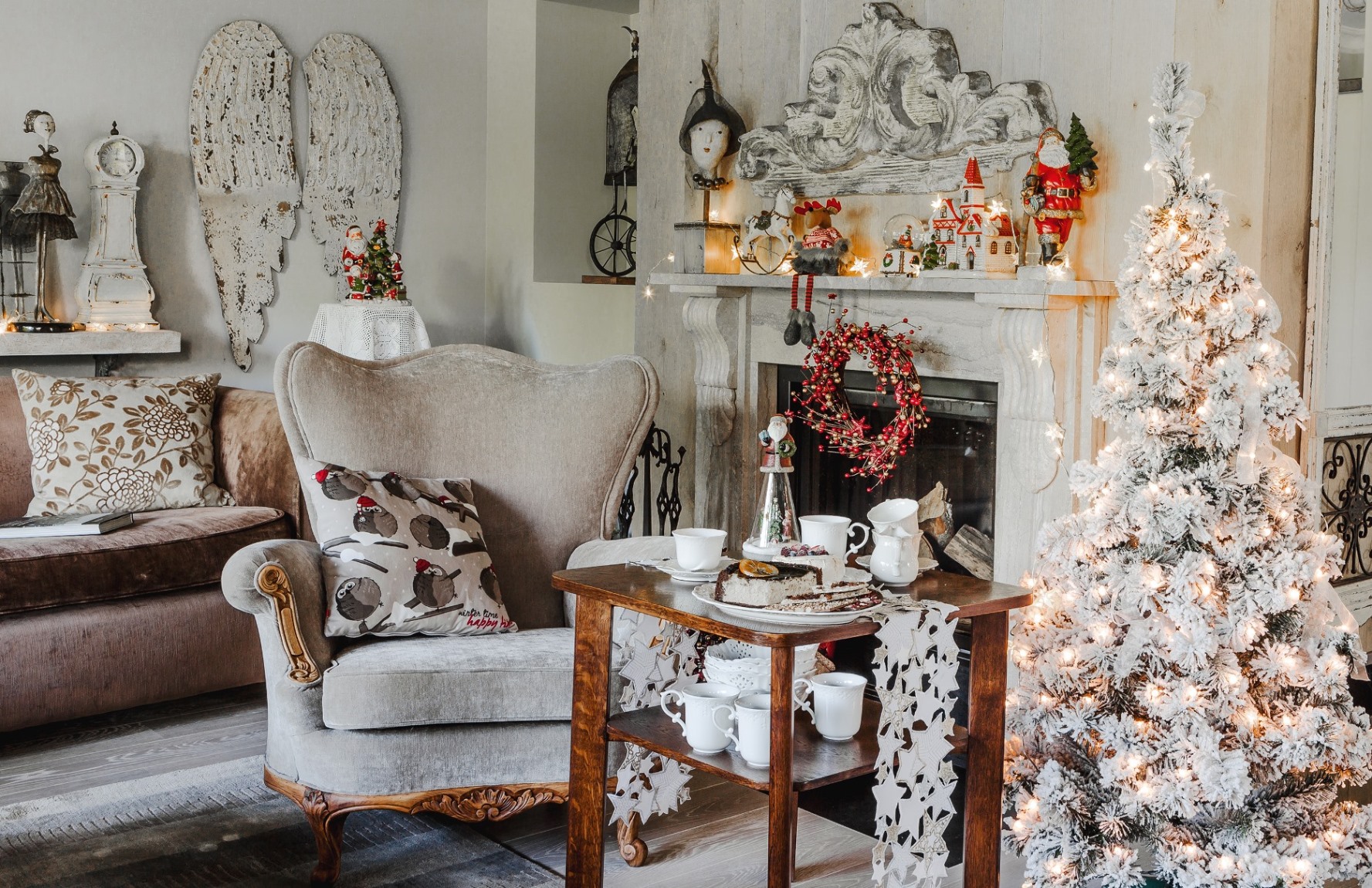 Stroimy dom na Święta! Jak we wnętrzu stworzyć magiczny nastrój?